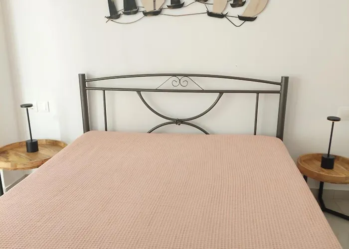 The Infinity Blue Daire