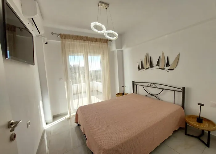 Daire The Infinity Blue Leptokarya (Pieria)