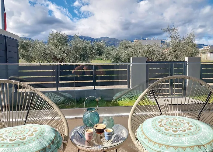 The Infinity Blue Leptokarya (Pieria)